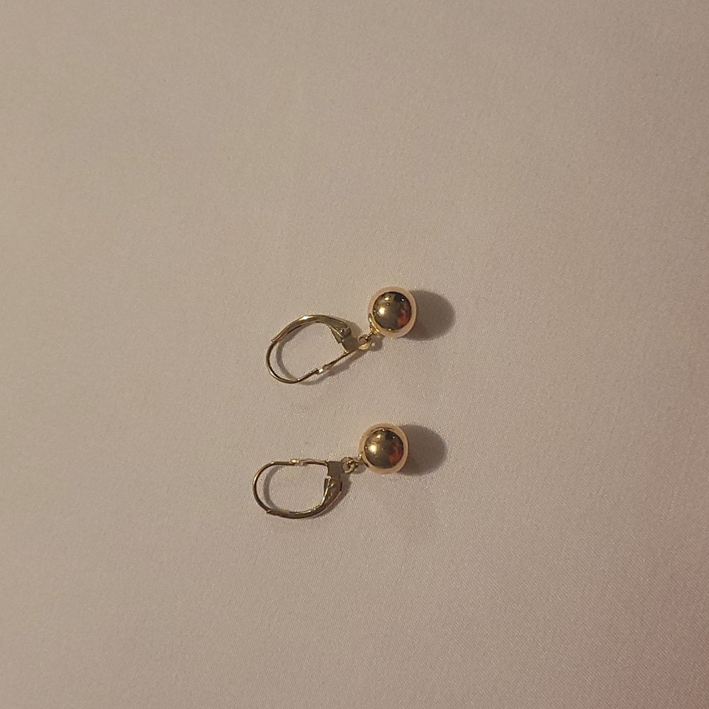 14 k gold earrings